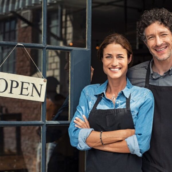 Pros and Cons: 5 Things to Avoid When Expanding Your Small Business